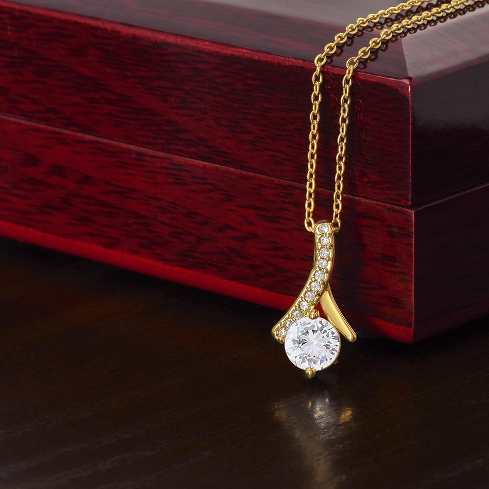 To My Loving Mom, You've Held My Hand Through All My Years Alluring Beauty Pendant Necklace